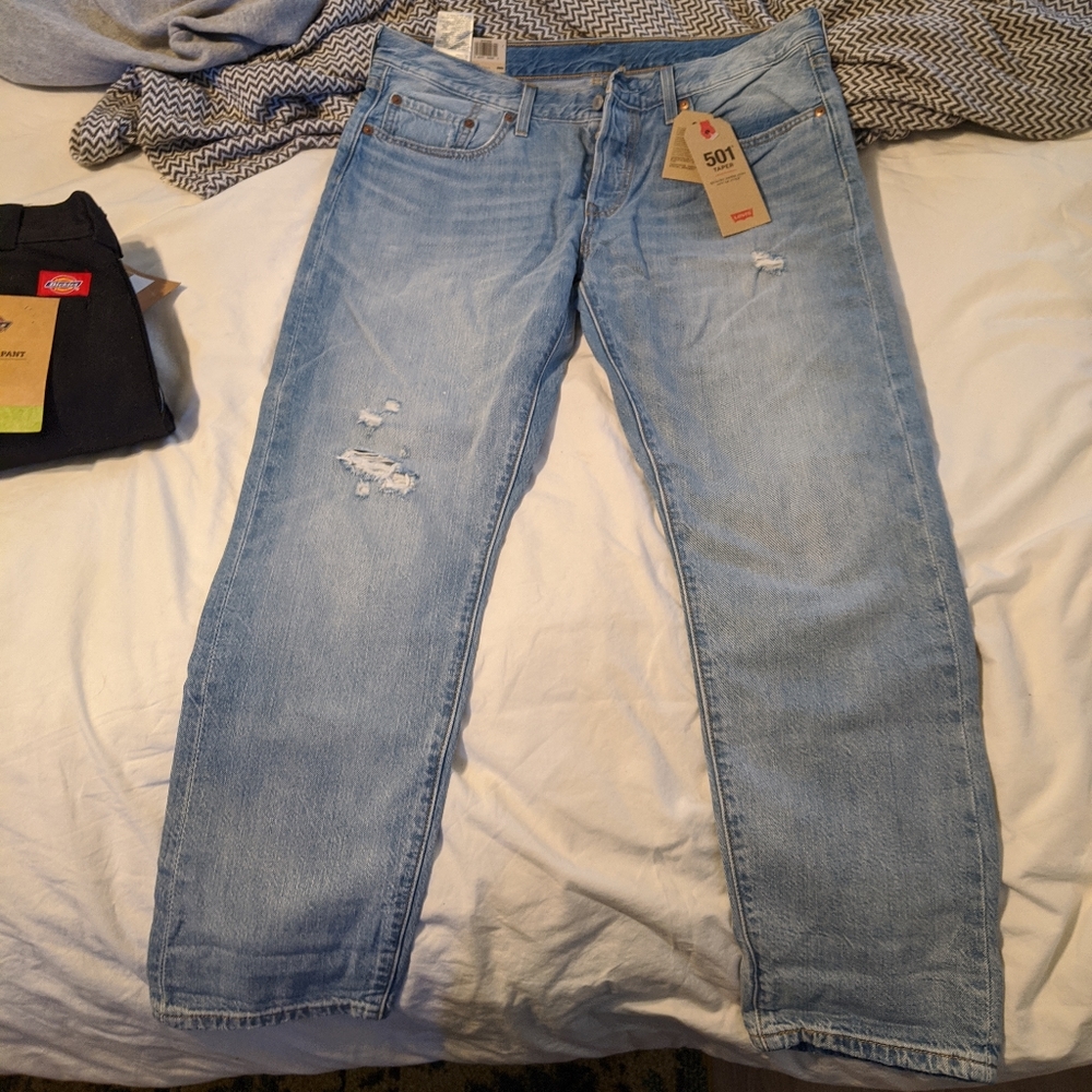 Levi's 501 Taper